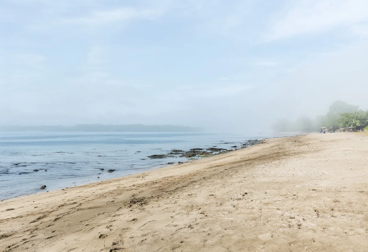 Lombok Beach in soft mist